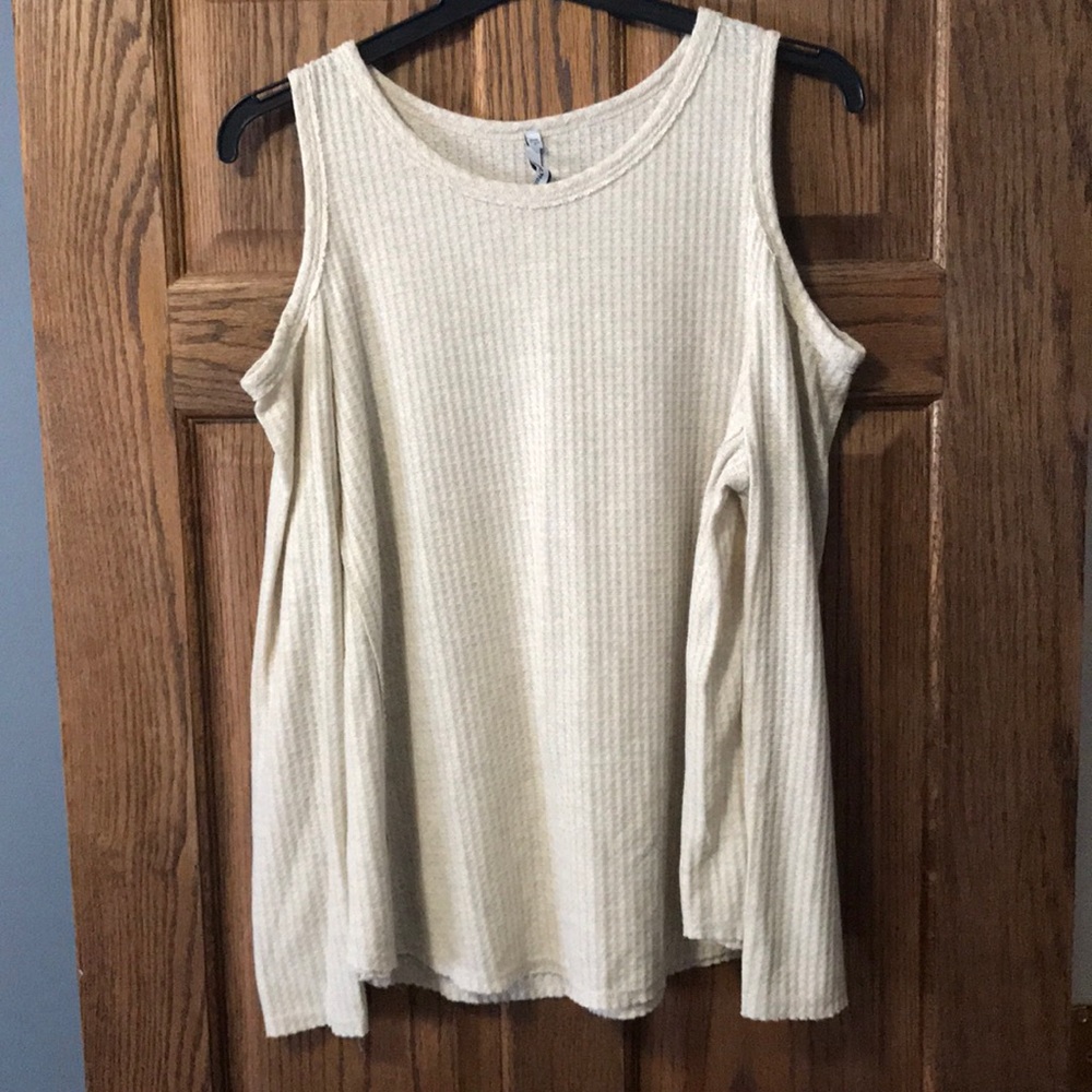 Cold shoulder tan top